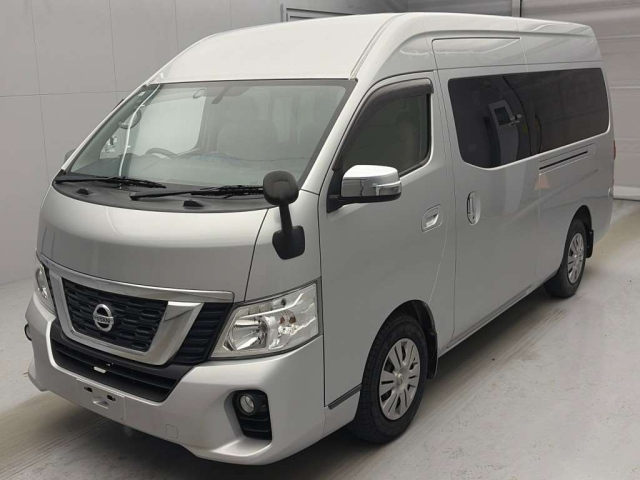 NISSAN CARAVAN — фото