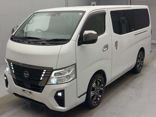 NISSAN CARAVAN — фото