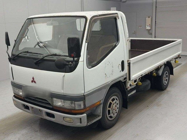 MITSUBISHI CANTER — фото