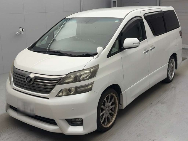 TOYOTA VELLFIRE — фото