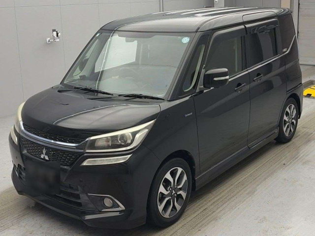 MITSUBISHI DELICA — фото