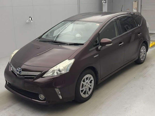 TOYOTA PRIUS — фото