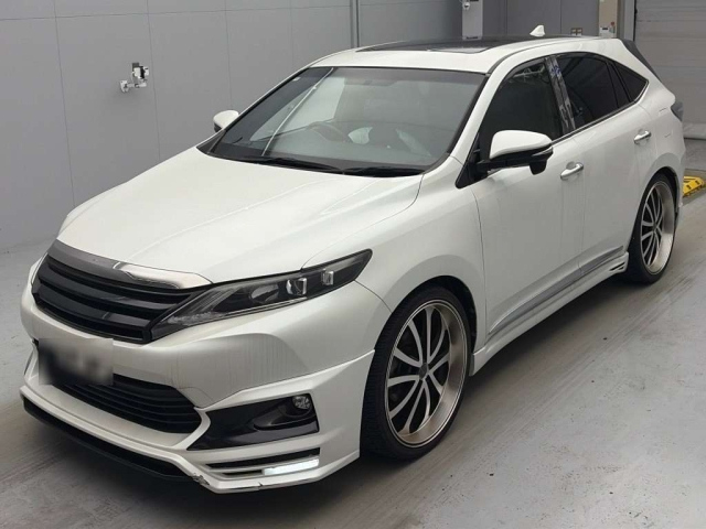 TOYOTA HARRIER — фото