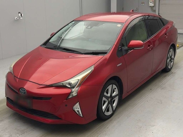 TOYOTA PRIUS — фото
