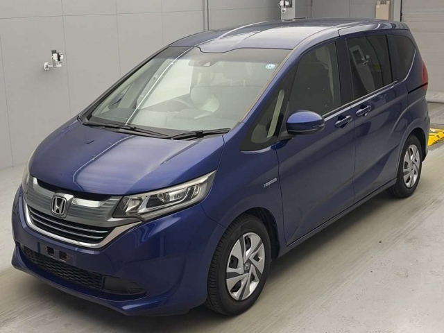 HONDA FREED — фото
