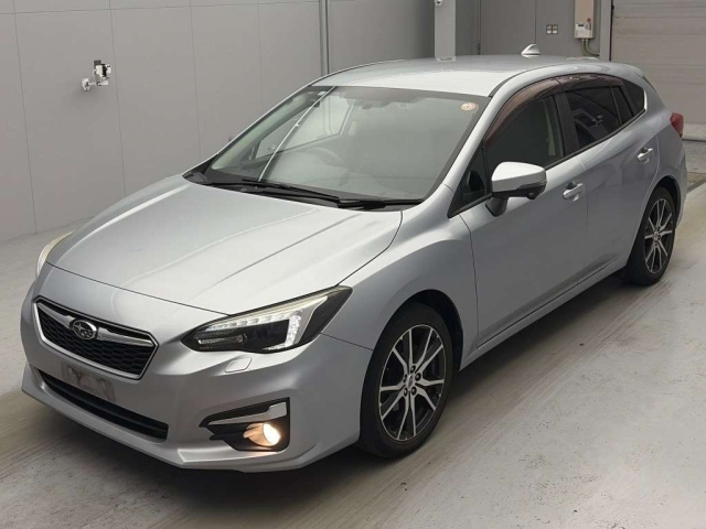SUBARU IMPREZA — фото
