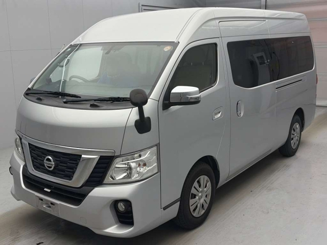 NISSAN CARAVAN — фото
