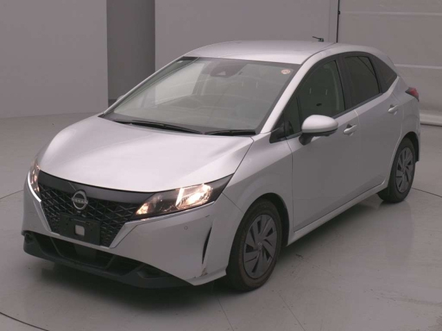 NISSAN NOTE — фото