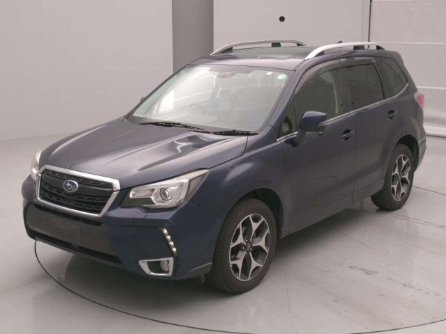 SUBARU FORESTER — фото
