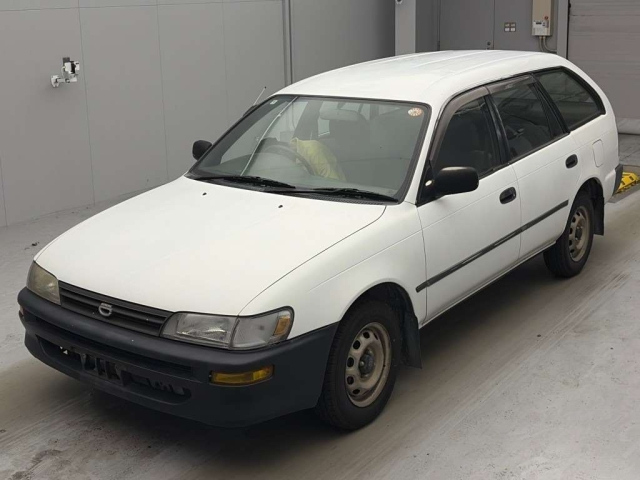 TOYOTA COROLLA — фото