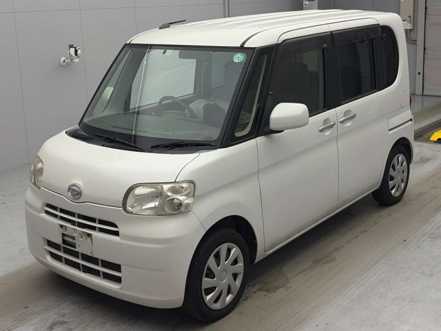 DAIHATSU TANTO — фото