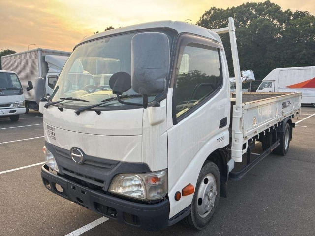 HINO DUTRO — фото
