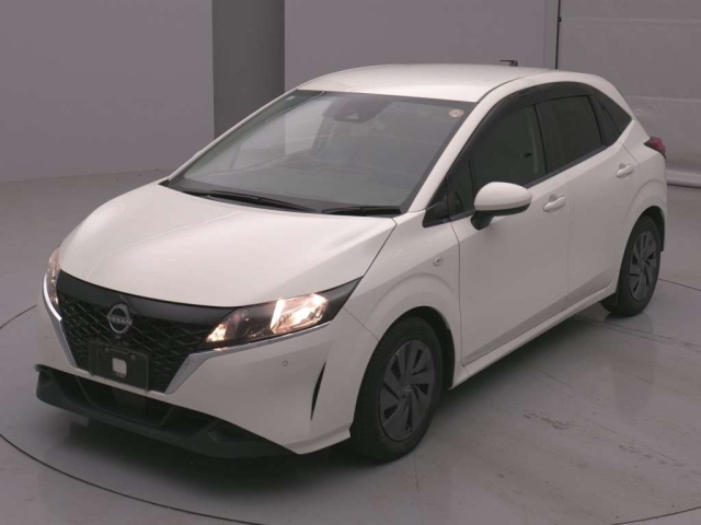 NISSAN NOTE — фото