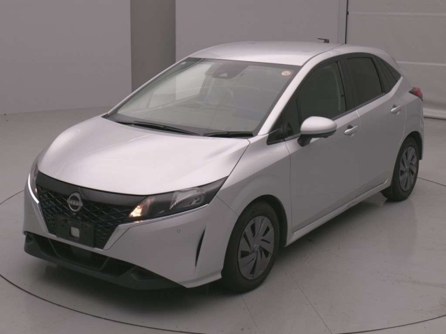 NISSAN NOTE — фото