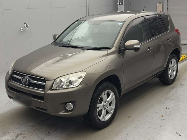 TOYOTA RAV4 — фото