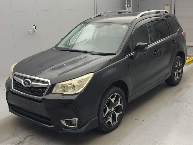 SUBARU FORESTER — фото
