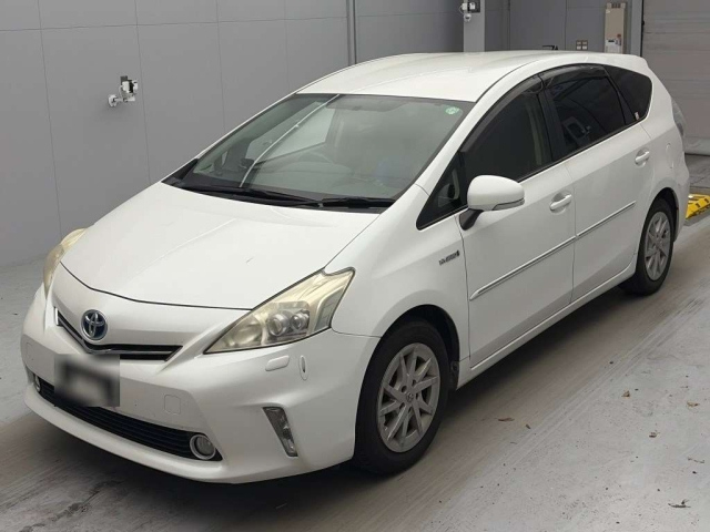 TOYOTA PRIUS — фото