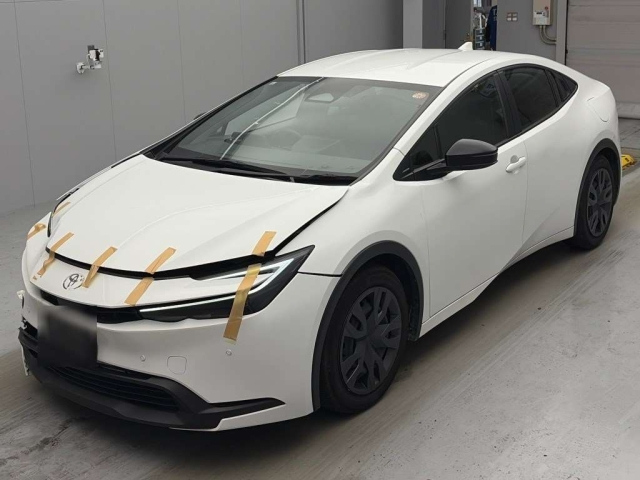 TOYOTA PRIUS — фото