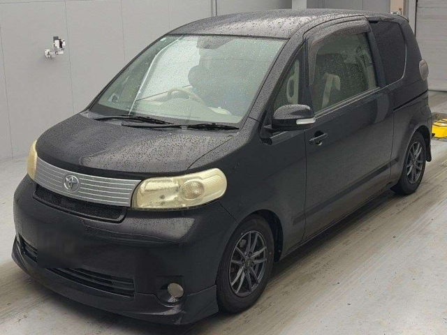 TOYOTA PORTE — фото