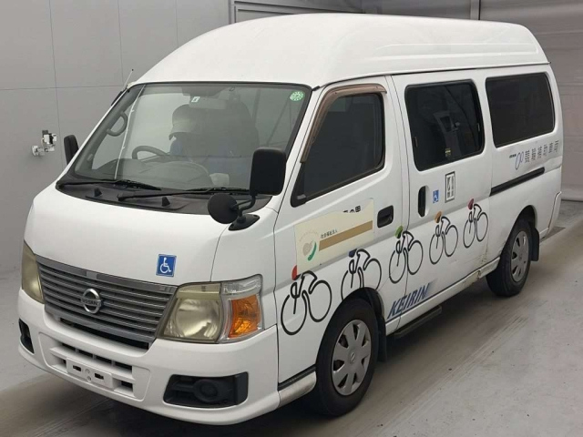 NISSAN CARAVAN — фото