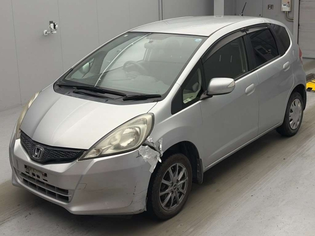 HONDA FIT — фото