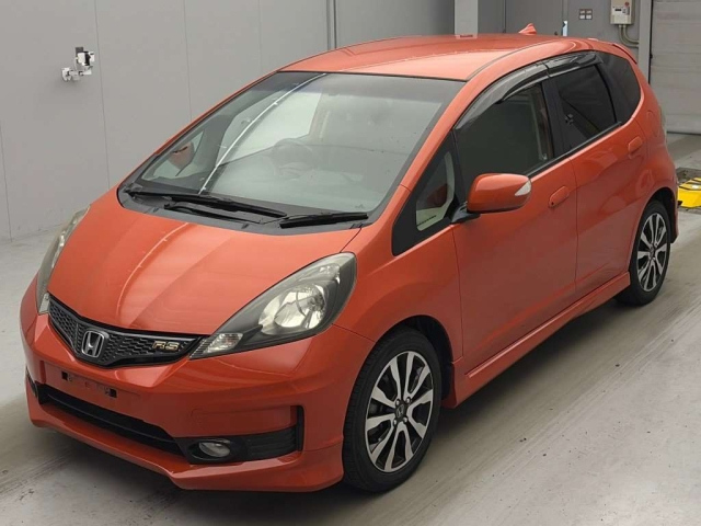 HONDA FIT — фото