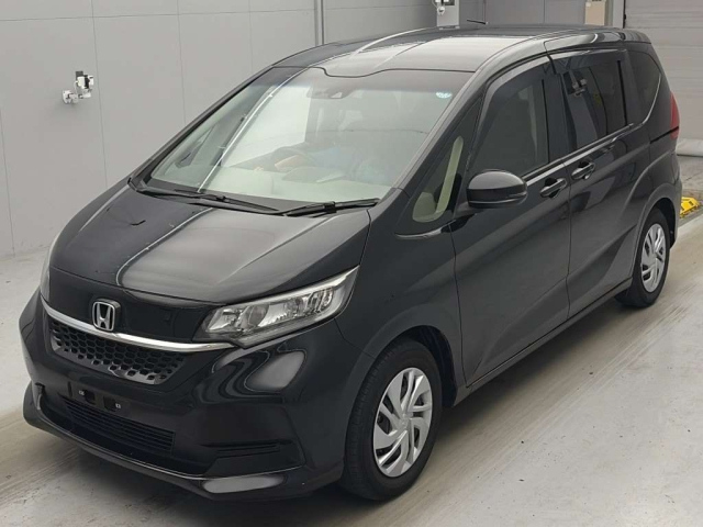 HONDA FREED — фото