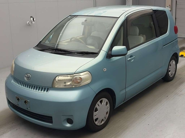TOYOTA PORTE — фото