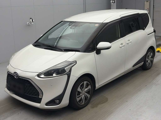 TOYOTA SIENTA — фото
