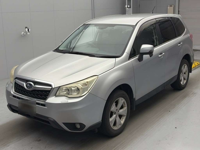 SUBARU FORESTER — фото