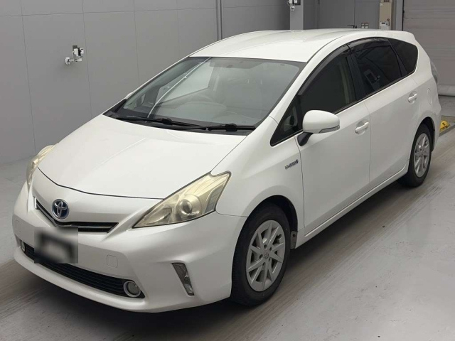 TOYOTA PRIUS — фото