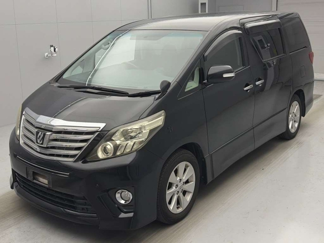 TOYOTA ALPHARD — фото