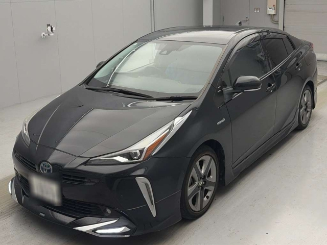 TOYOTA PRIUS — фото