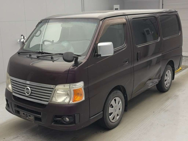 NISSAN CARAVAN — фото