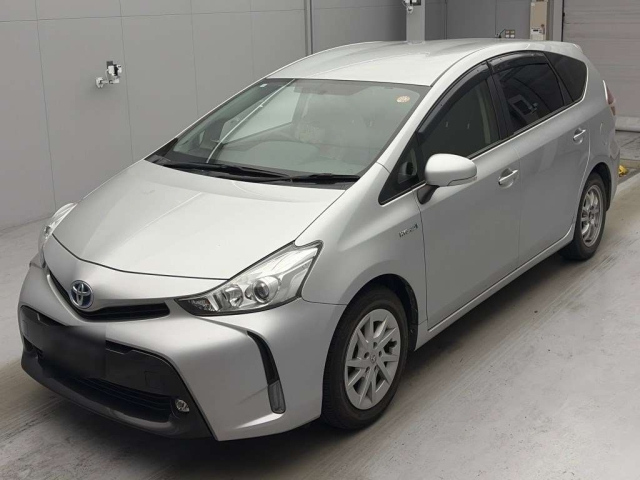 TOYOTA PRIUS — фото