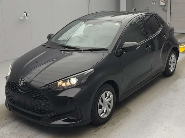 TOYOTA YARIS — фото
