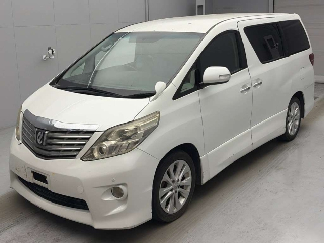 TOYOTA ALPHARD — фото