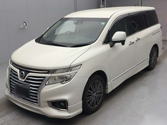 NISSAN ELGRAND — фото