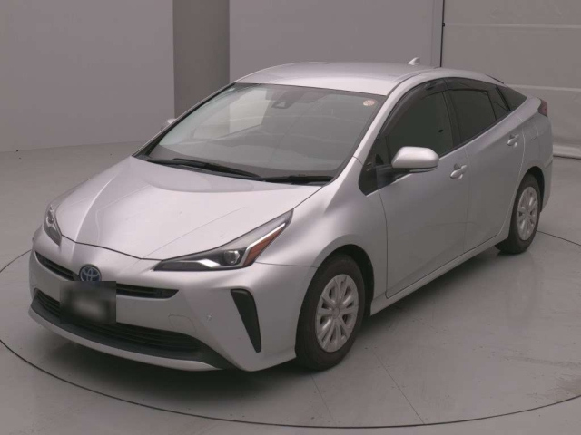 TOYOTA PRIUS — фото