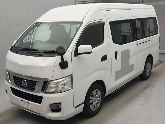 NISSAN CARAVAN — фото