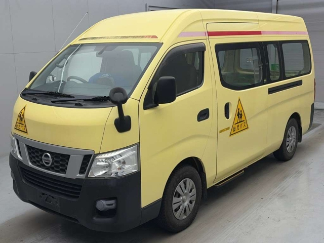 NISSAN CARAVAN — фото
