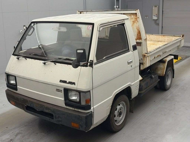 MITSUBISHI DELICA TRUCK