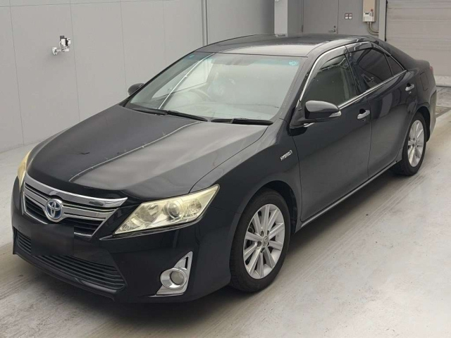 TOYOTA CAMRY — фото