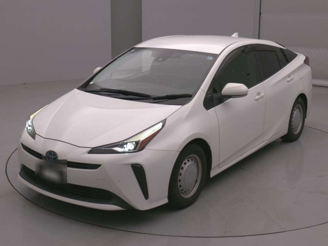 TOYOTA PRIUS — фото