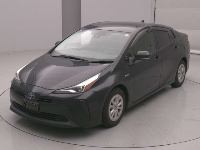 TOYOTA PRIUS — фото
