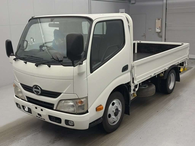 HINO DUTRO — фото