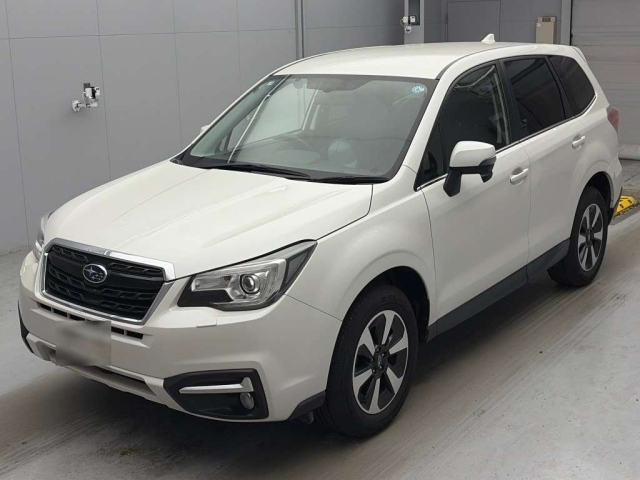 SUBARU FORESTER — фото