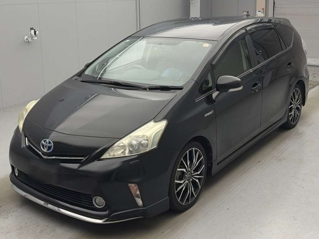 TOYOTA PRIUS — фото