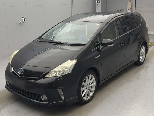 TOYOTA PRIUS — фото