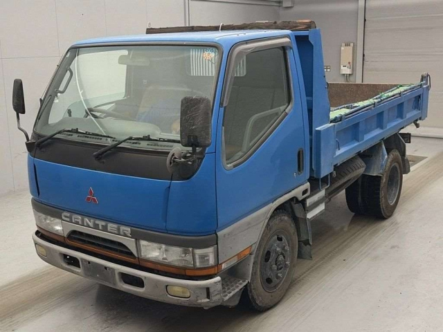 MITSUBISHI CANTER — фото